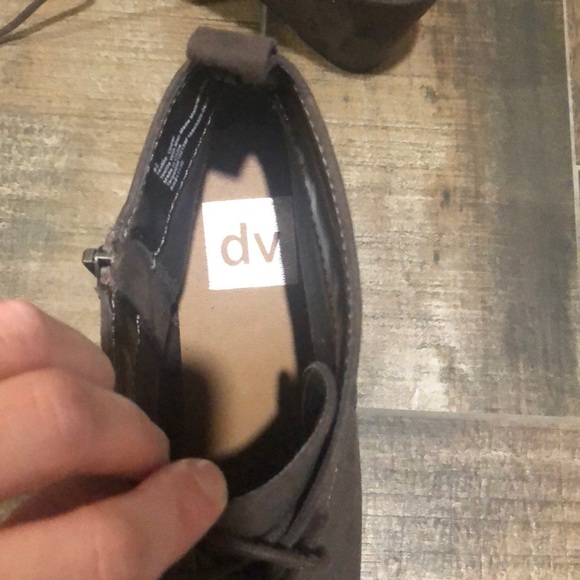 Brown suede booties. Size 81/2 - Picture 5 of 5